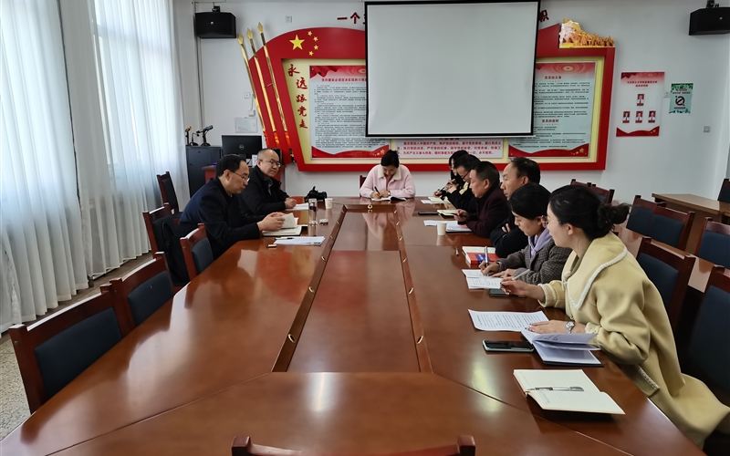 學校黨委書記王宏到馬克思主義學院調(diào)研暨召開現(xiàn)場辦公會