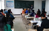 讓青年教師在聽課中收獲、在評課中成長
